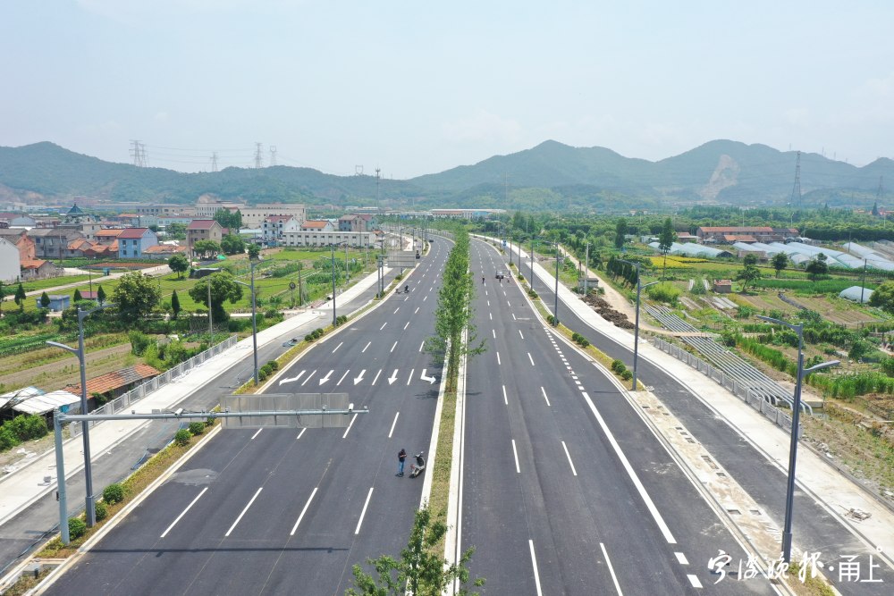 Beilun Huangshan errepidearen mendebaldeko luzapena (Xiaojiajiang Road - Fuchunjiang Road) ofizialki ireki zen trafikorako