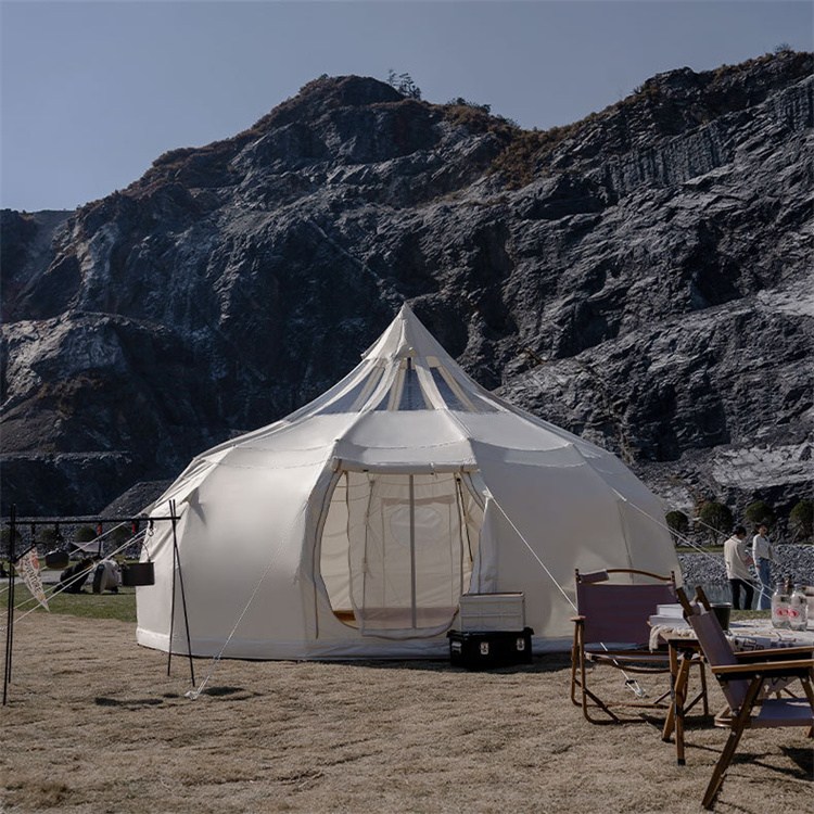 Zer abantaila dakarzkio YMOUTDOOR Kanpoko Kanpai-dendak Glamping negozioari?